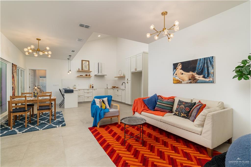 2629 Warbler Avenue, McAllen, Texas image 2