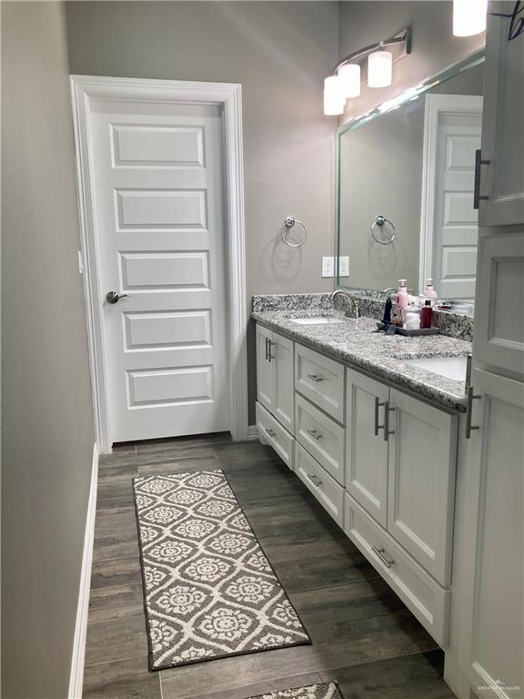 8510 G M Drive, Elsa, Texas image 35