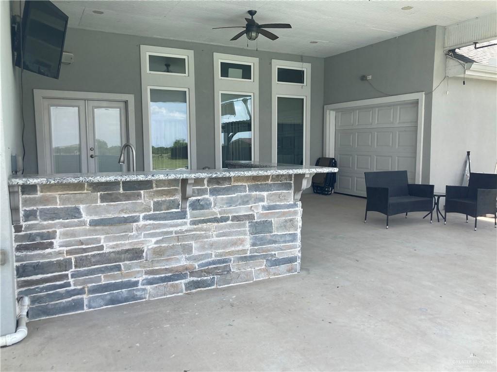 8510 G M Drive, Elsa, Texas image 36