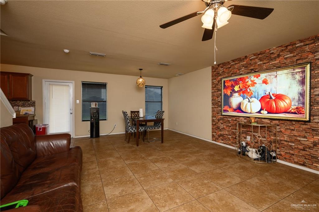 8821 Osprey Street, Harlingen, Texas image 8