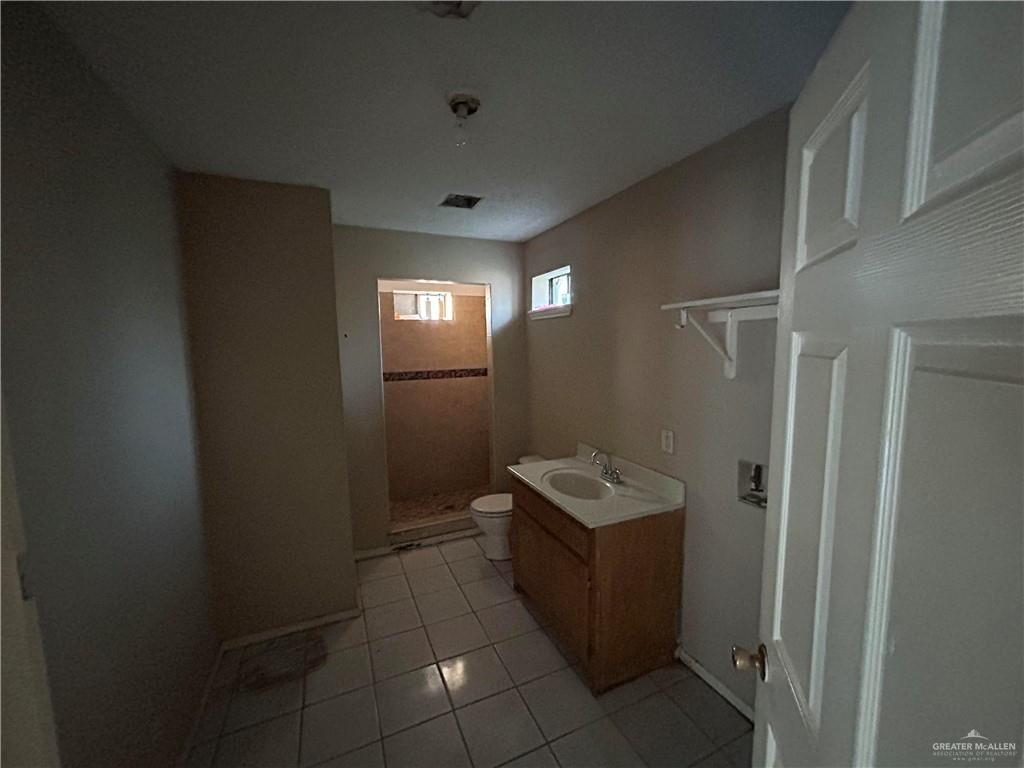 621 Santa Monica Avenue, Pharr, Texas image 4