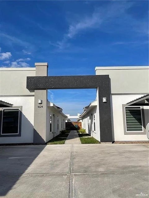 Multifamily For Sale - 1624 W Marlin Street<br/> Pharr, TX 78577