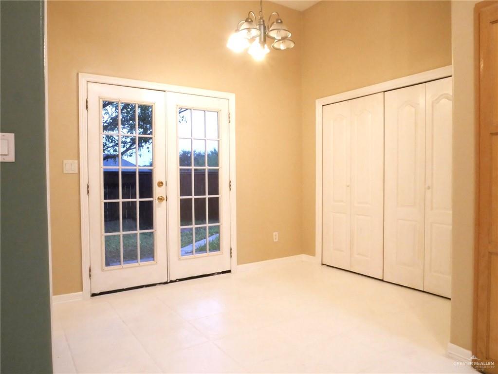 8107 N 27th Lane, McAllen, Texas image 9