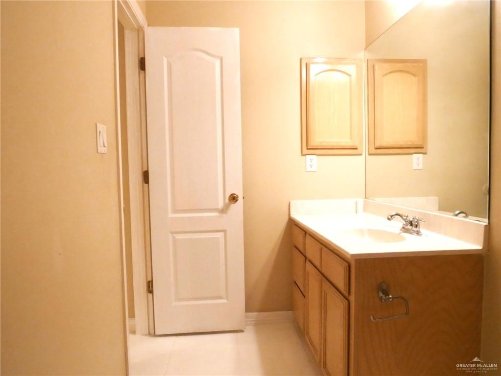 8107 N 27th Lane, McAllen, Texas image 15