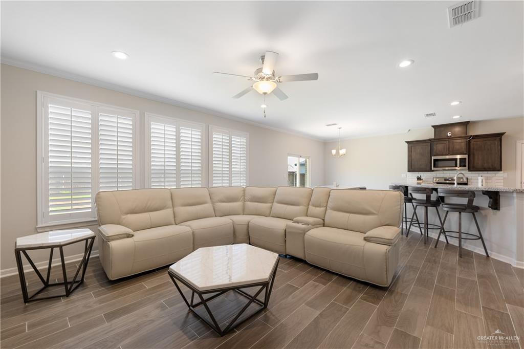 3704 Falcon Drive, Mission, Texas image 4