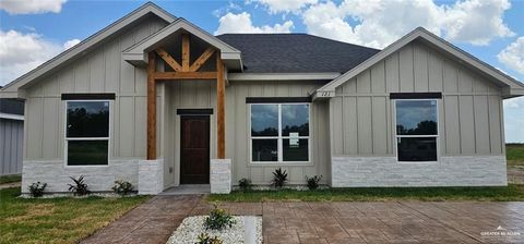 Photo of 121 Lenon Street, Edcouch, TX 78538 (MLS # 495122)