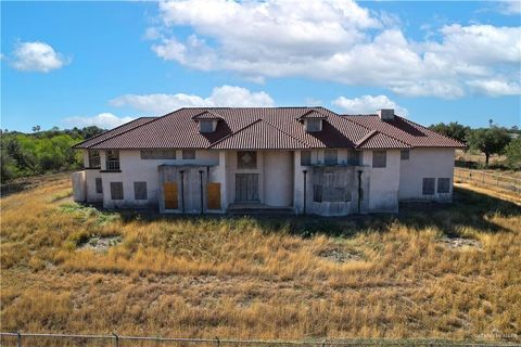 A home in Palmhurst