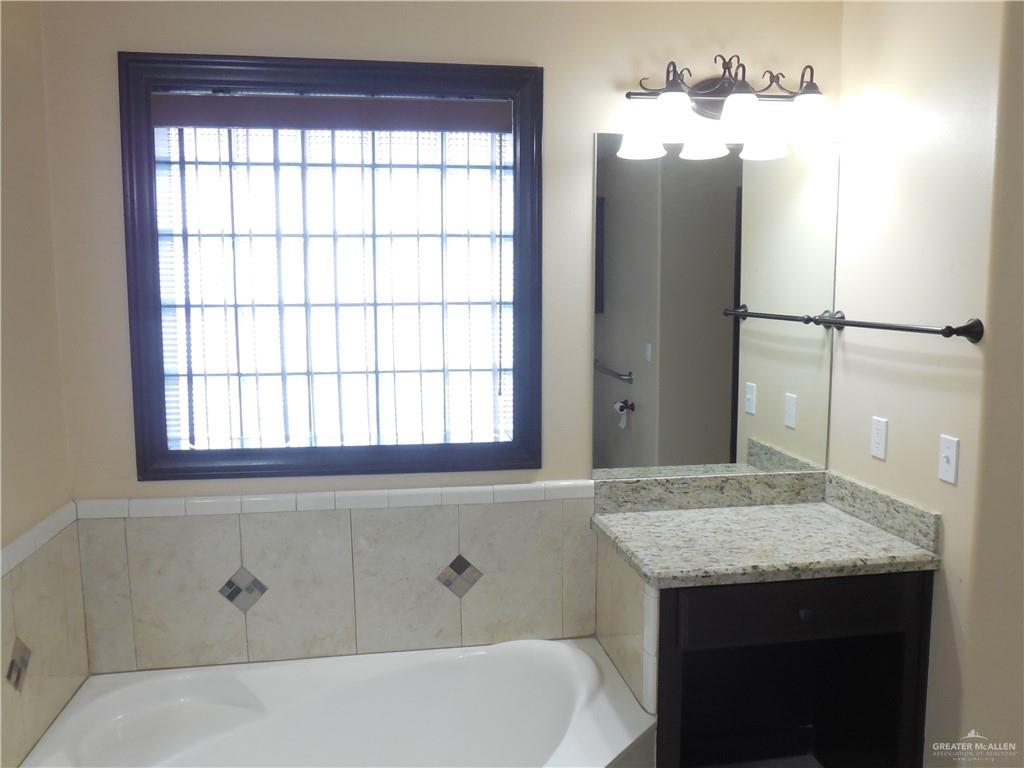 McAllen, Texas 78504, United States, 4 Bedrooms Bedrooms, ,3 BathroomsBathrooms,Residential,Active,194459