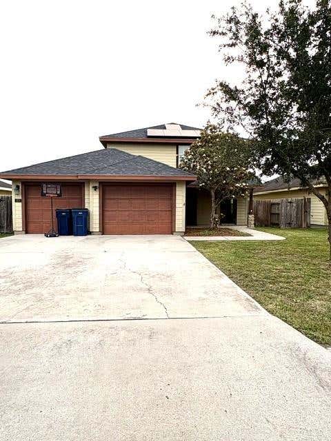 Homes For Sale - 809 Santos Avenue<br/> Hidalgo County, Mercedes, TX 78570