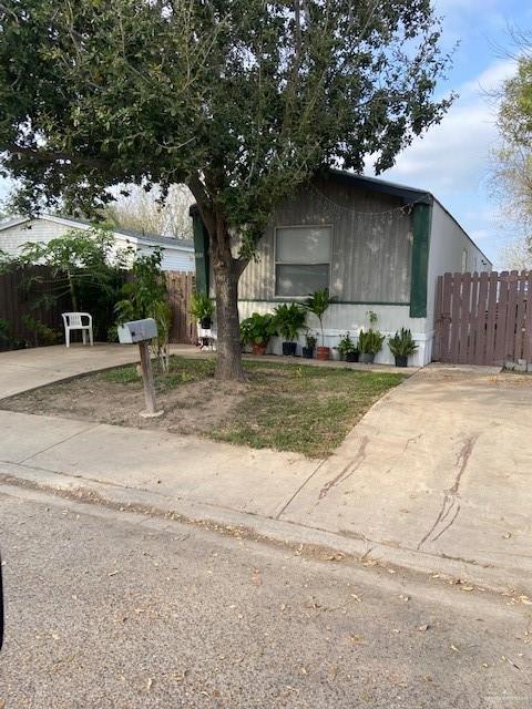 Homes For Sale - 312 E Pino Street<br/> San Juan, TX 78589