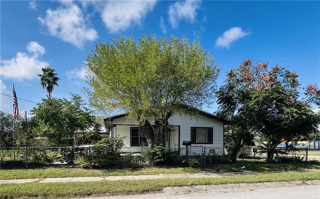 593 5th Street, Raymondville, Texas image 1