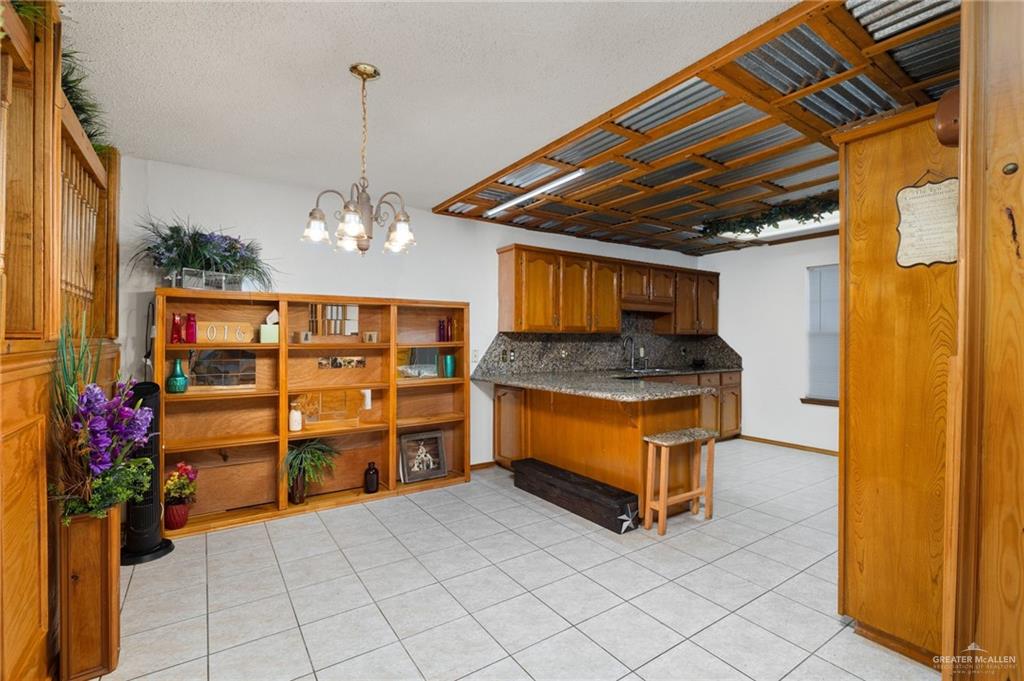 1016 Fairway Drive, Mission, Texas image 5