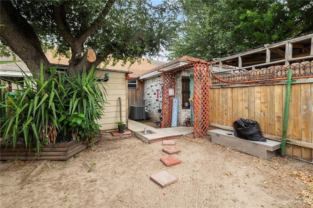 1016 Fairway Drive, Mission, Texas image 12