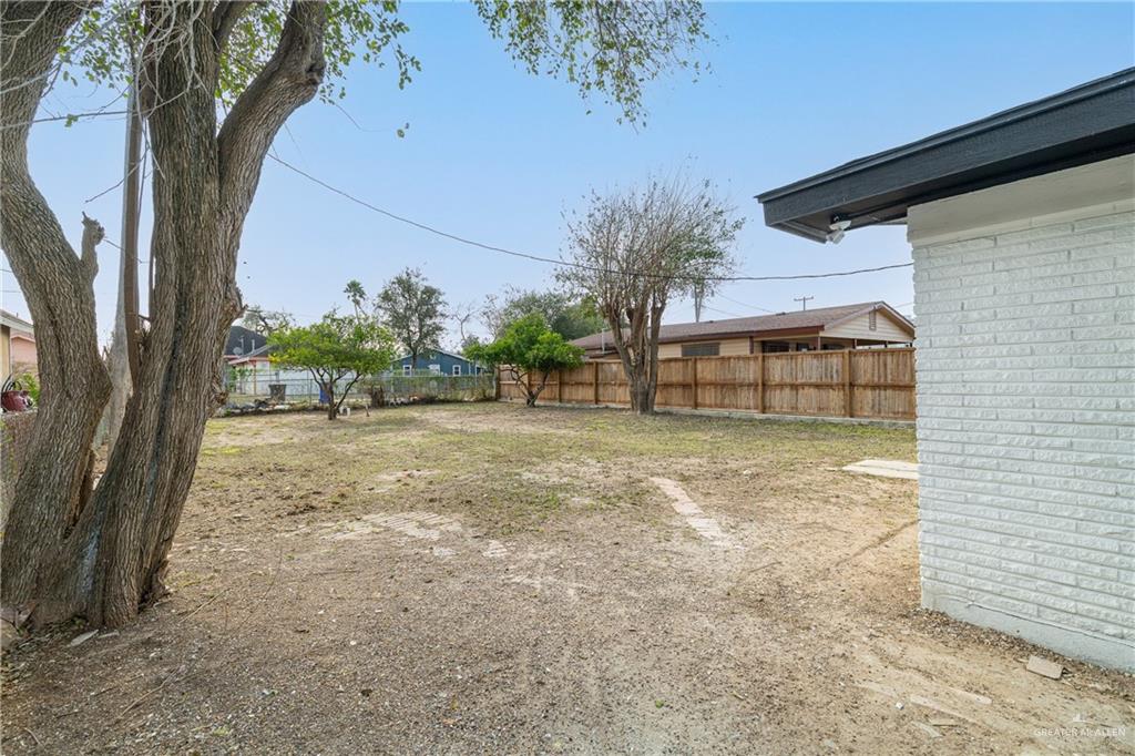 2017 Ebony Avenue, McAllen, Texas image 12