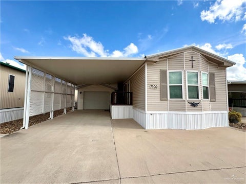 Mobile Home For Sale - 7500 Eagle Drive<br/> Mission, TX 78572