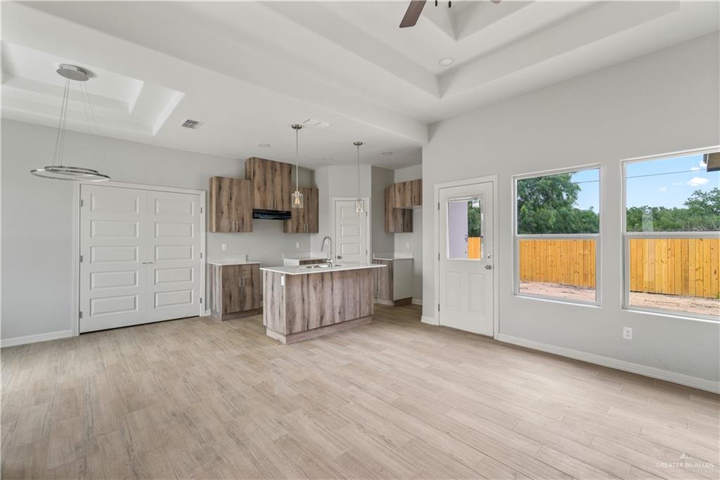 2205 Emily Street, Weslaco, Texas image 4