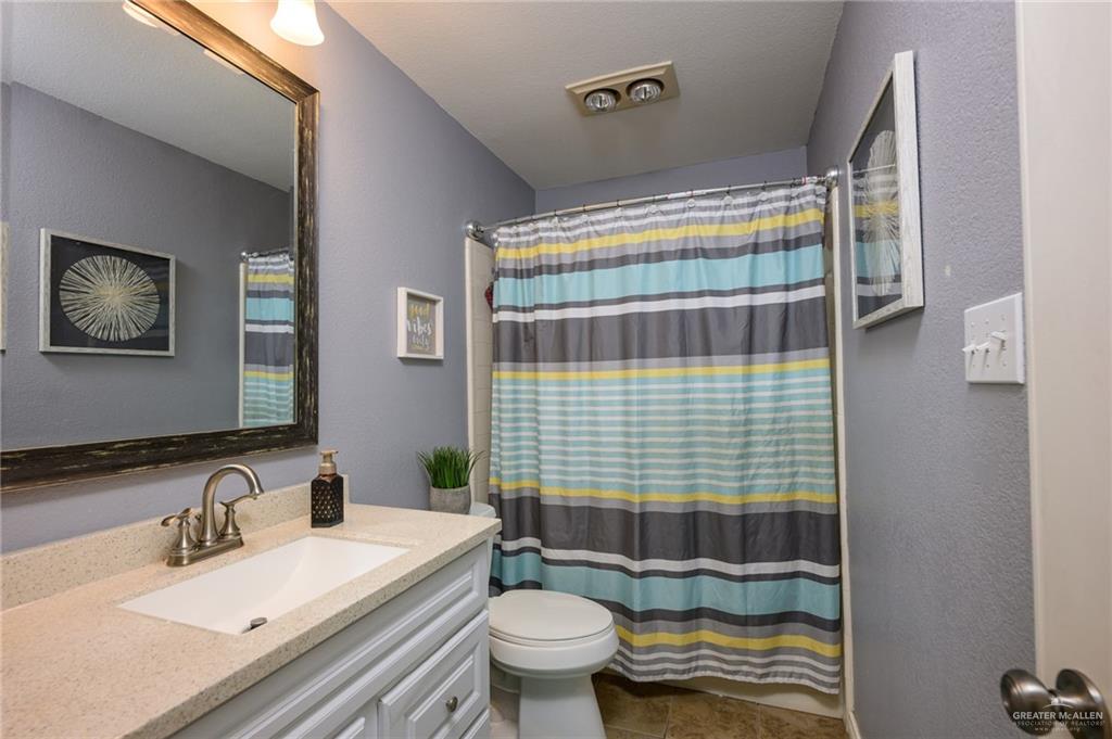 2405 E Lazy Lake Drive, Harlingen, Texas image 26