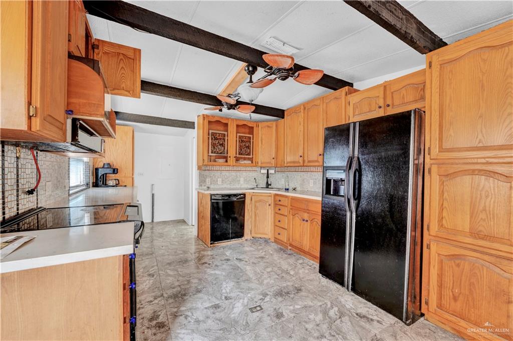 1052 S Sunset Drive, Donna, Texas image 5