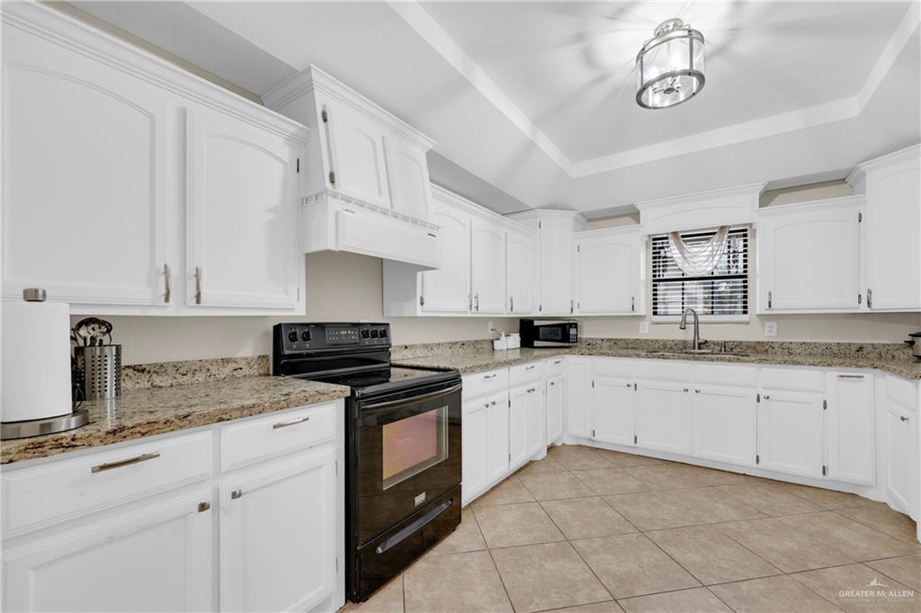 7914 Eden Street, Mercedes, Texas image 7