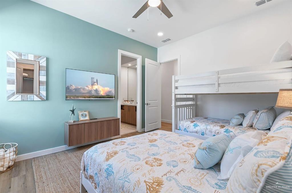 105A & 105B E Oleander Street, South Padre Island, Texas image 40