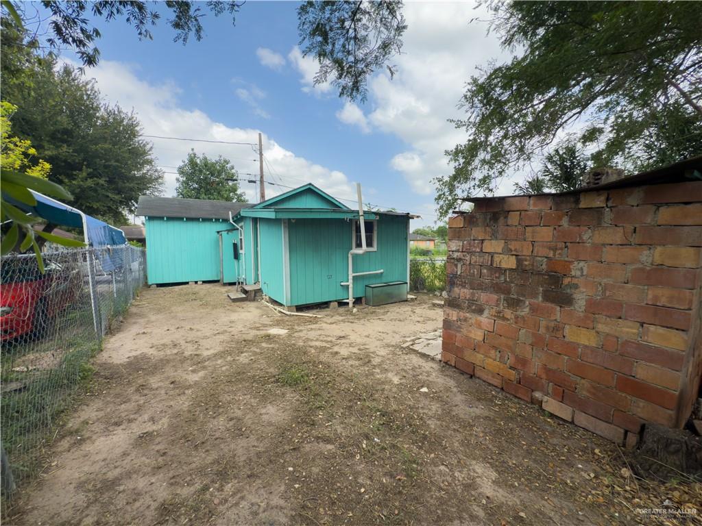 210 N Palmas Street, Weslaco, Texas image 9