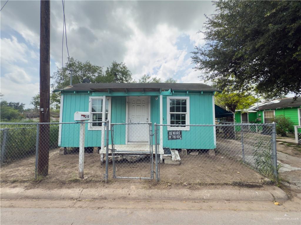 210 N Palmas Street, Weslaco, Texas image 1