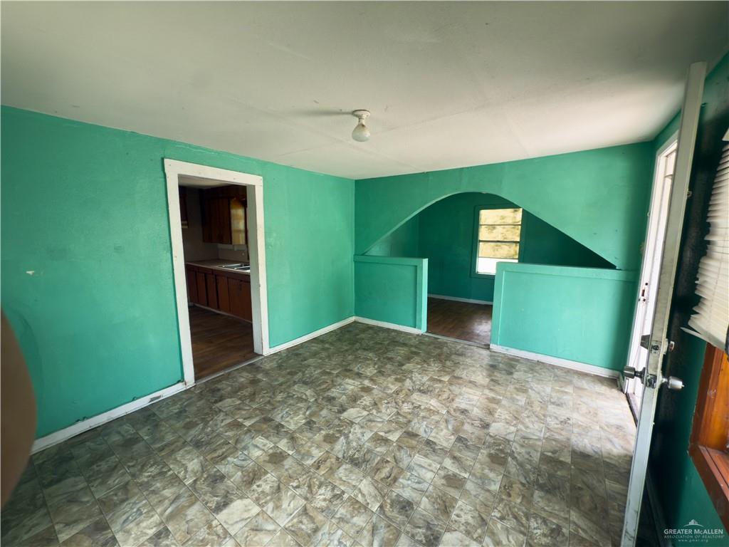 210 N Palmas Street, Weslaco, Texas image 5