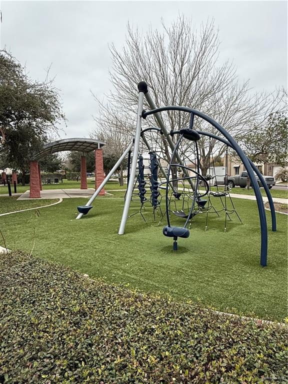 1209 Ozark Avenue, McAllen, Texas image 28