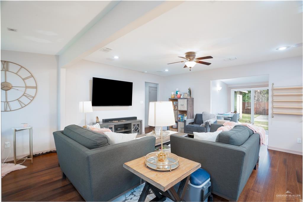 613 Cedar Avenue, McAllen, Texas image 2