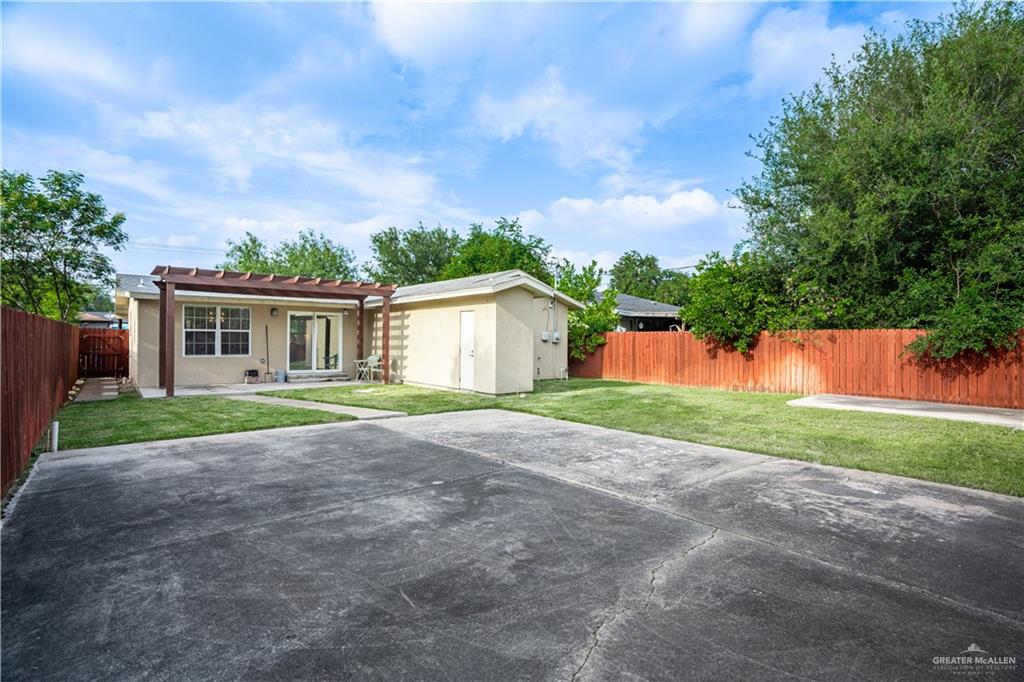 613 Cedar Avenue, McAllen, Texas image 20