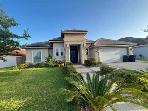Photo of 204 E Baylor Avenue, McAllen, TX 78504 (MLS # 513057)