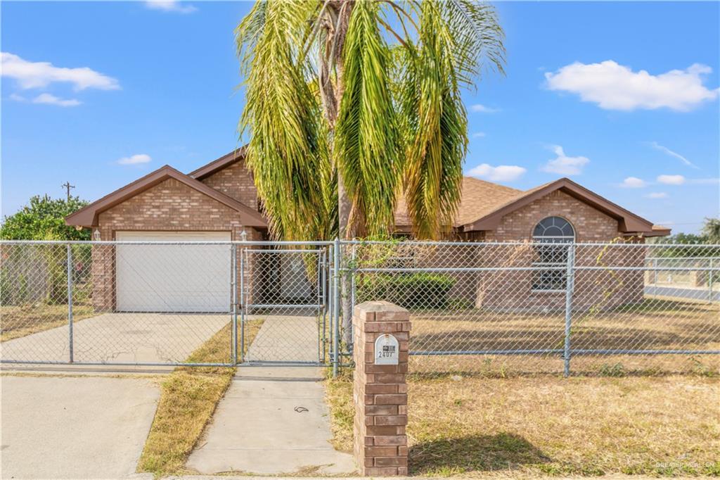 2407 Flores Drive, Mission, Texas image 2