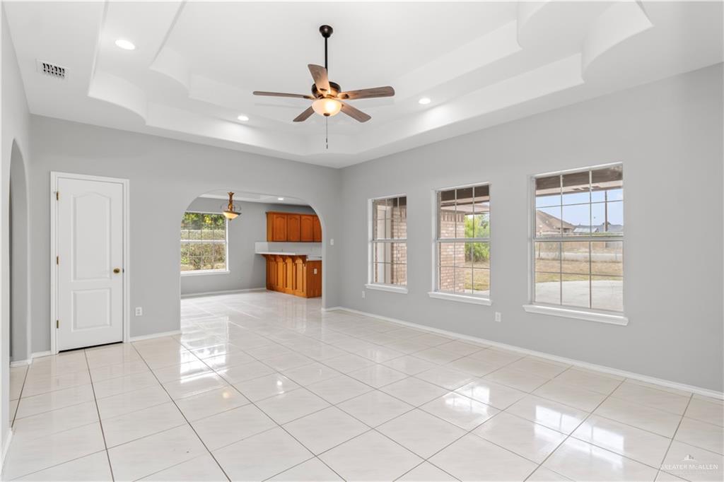 2407 Flores Drive, Mission, Texas image 3