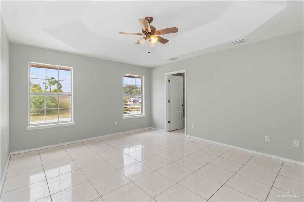 2407 Flores Drive, Mission, Texas image 7