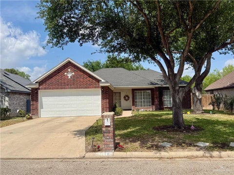 Homes For Sale - 2213 E 20th Street<br/> Mission, TX 78572