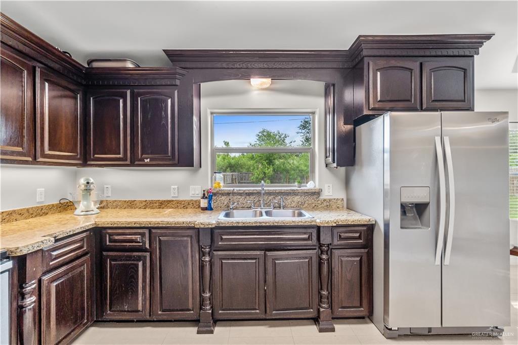 700 Delma Street, Weslaco, Texas image 7