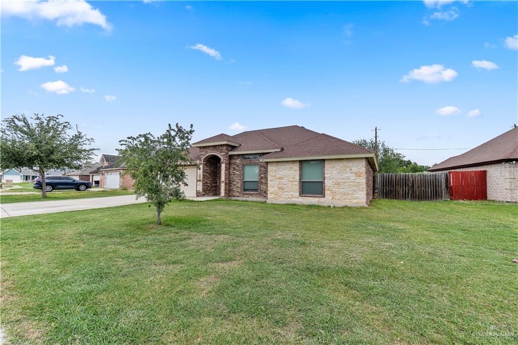 700 Delma Street, Weslaco, Texas image 2