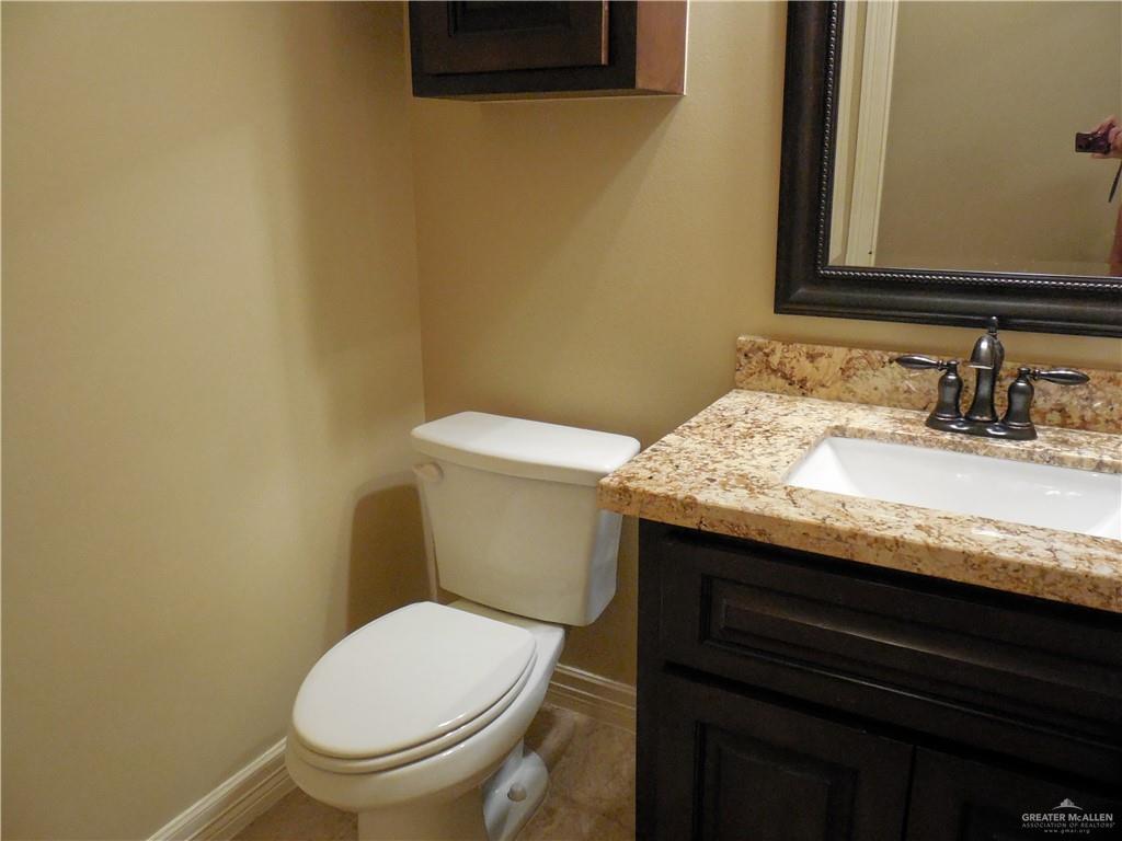 McAllen, Texas 78504, United States, 4 Bedrooms Bedrooms, ,4 BathroomsBathrooms,Residential,Active,248374