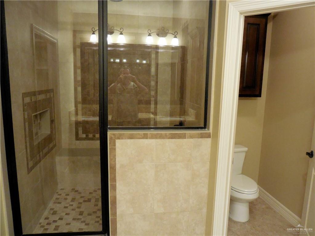 McAllen, Texas 78504, United States, 4 Bedrooms Bedrooms, ,4 BathroomsBathrooms,Residential,Active,248374