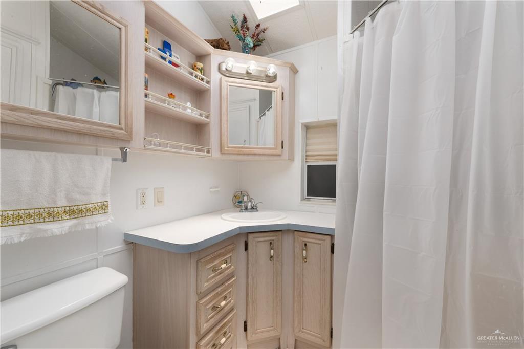 459 W Clam Circle, Port Isabel, Texas image 13