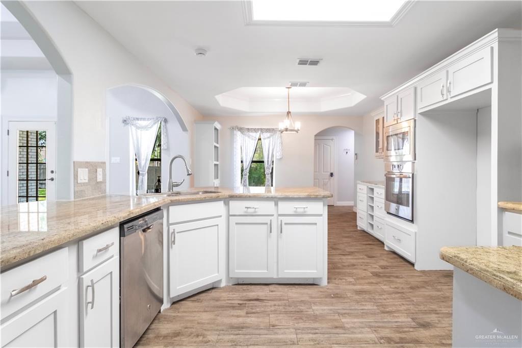 1502 Dora Jeanne Drive, Mission, Texas image 9