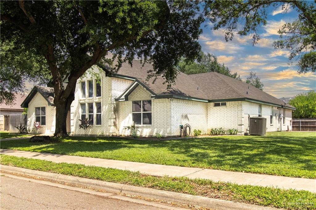 1502 Dora Jeanne Drive, Mission, Texas image 3
