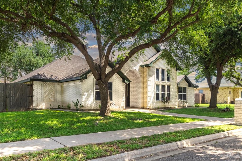 1502 Dora Jeanne Drive, Mission, Texas image 2