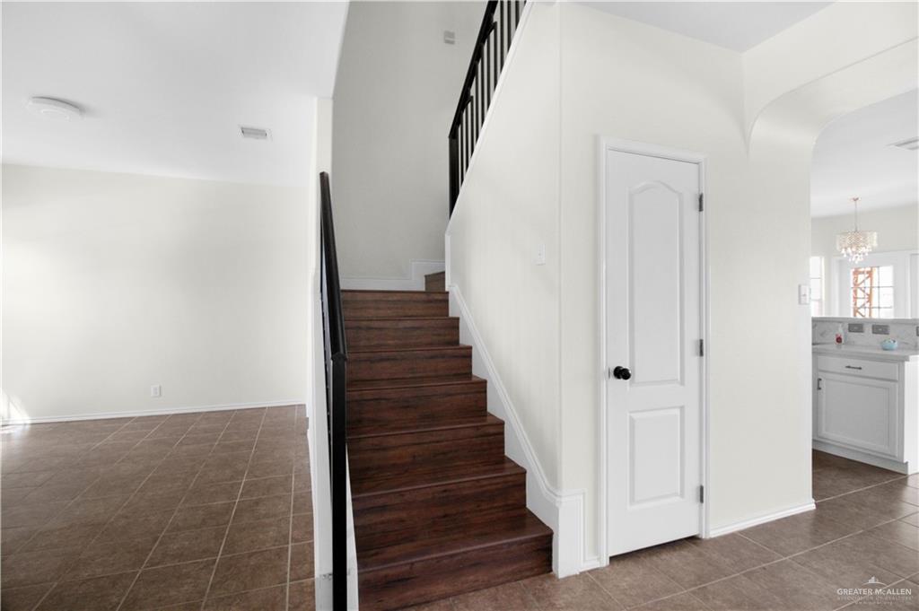 1425 Sweet Lane, Edinburg, Texas image 3