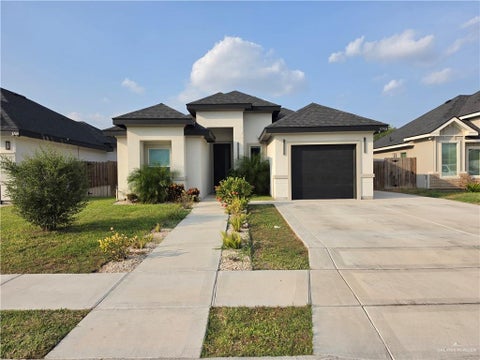 Homes For Rent - 3708 E Diamondhead Avenue<br/> Mission, TX 78573