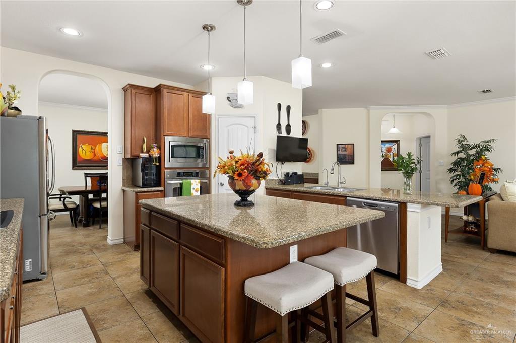 Mission, Texas 78572, United States, 4 Bedrooms Bedrooms, ,3 BathroomsBathrooms,Residential,Active,252630