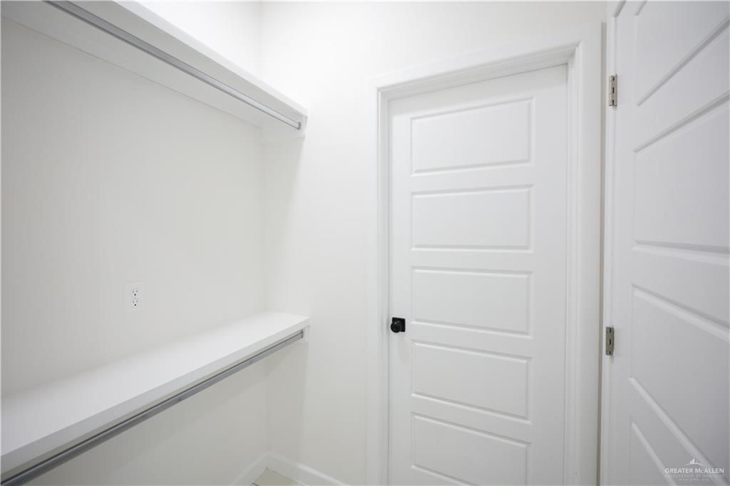 1507 W B Street, Mission, Texas image 9