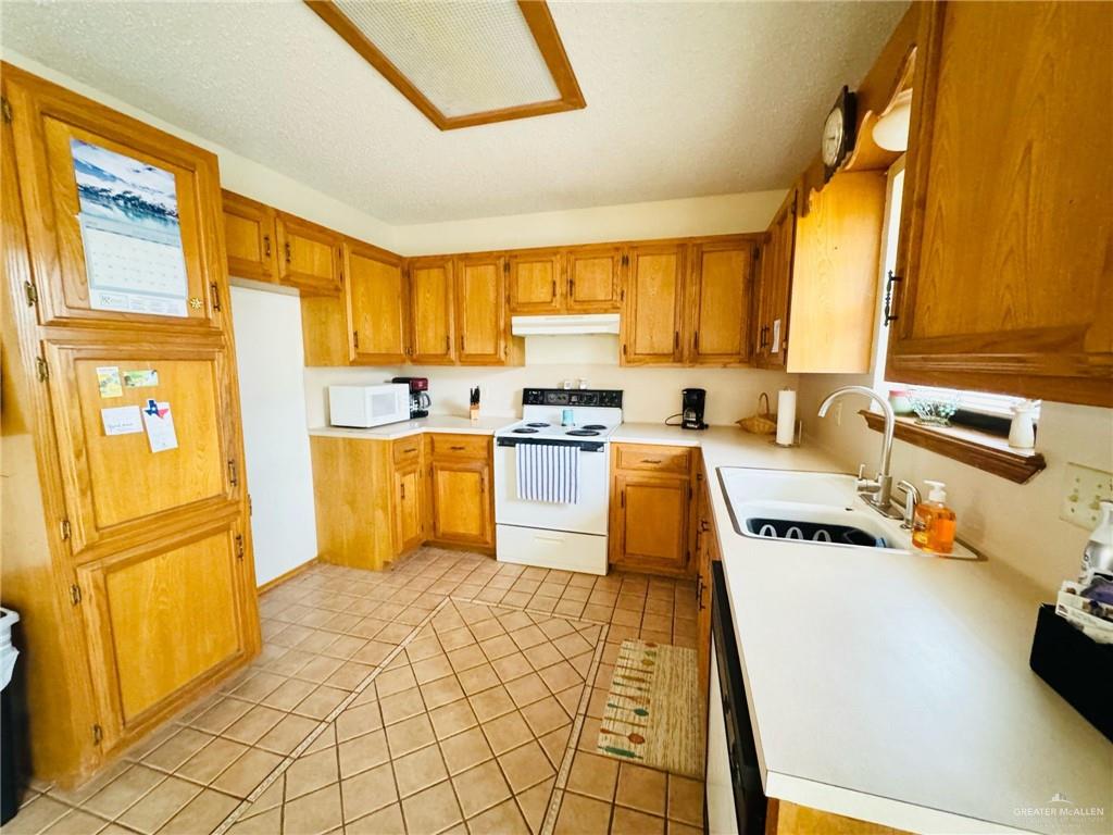 1814 N Gastel Circle, Mission, Texas image 8