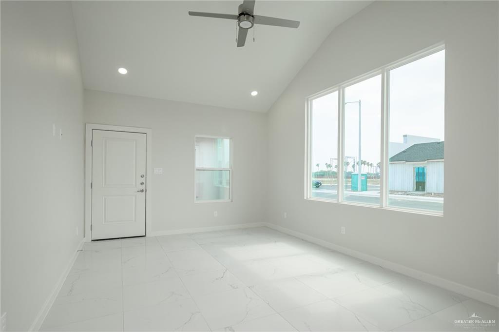 613 Coves Lane #UNIT 1, Weslaco, Texas image 8