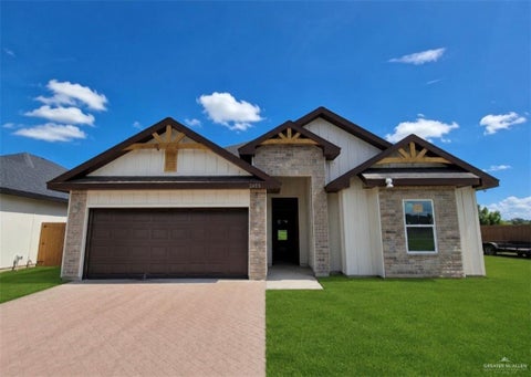 Homes For Sale - 2405 Blue Sky Drive<br/> Weslaco, TX 78596